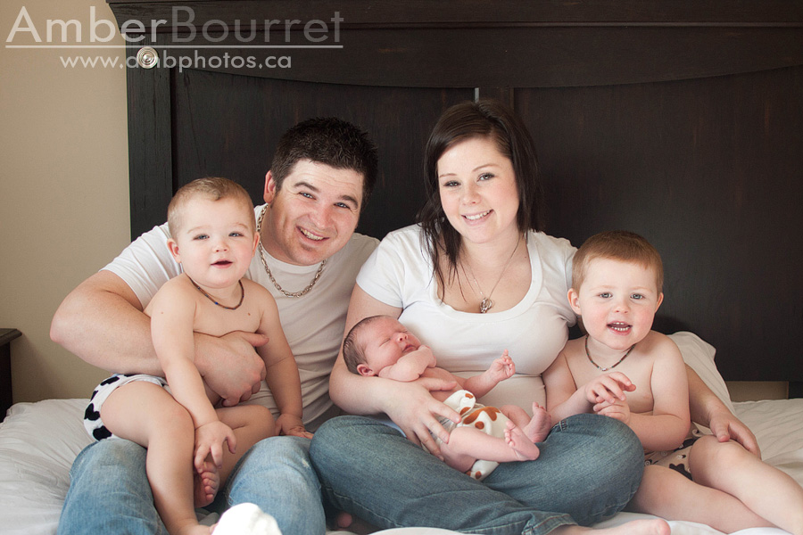 newborn photographers in red deer