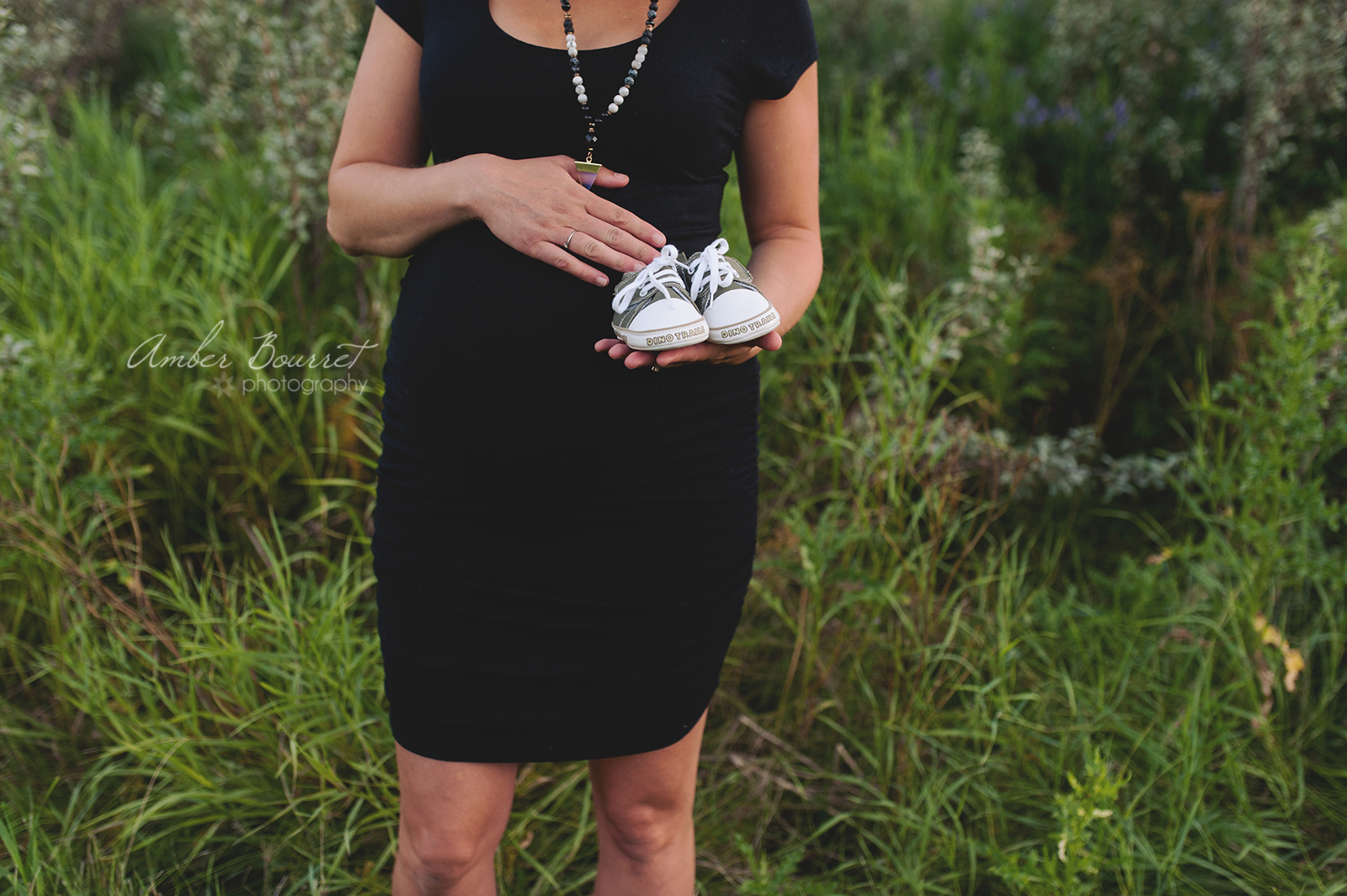 sm red deer maternity photographer (25)